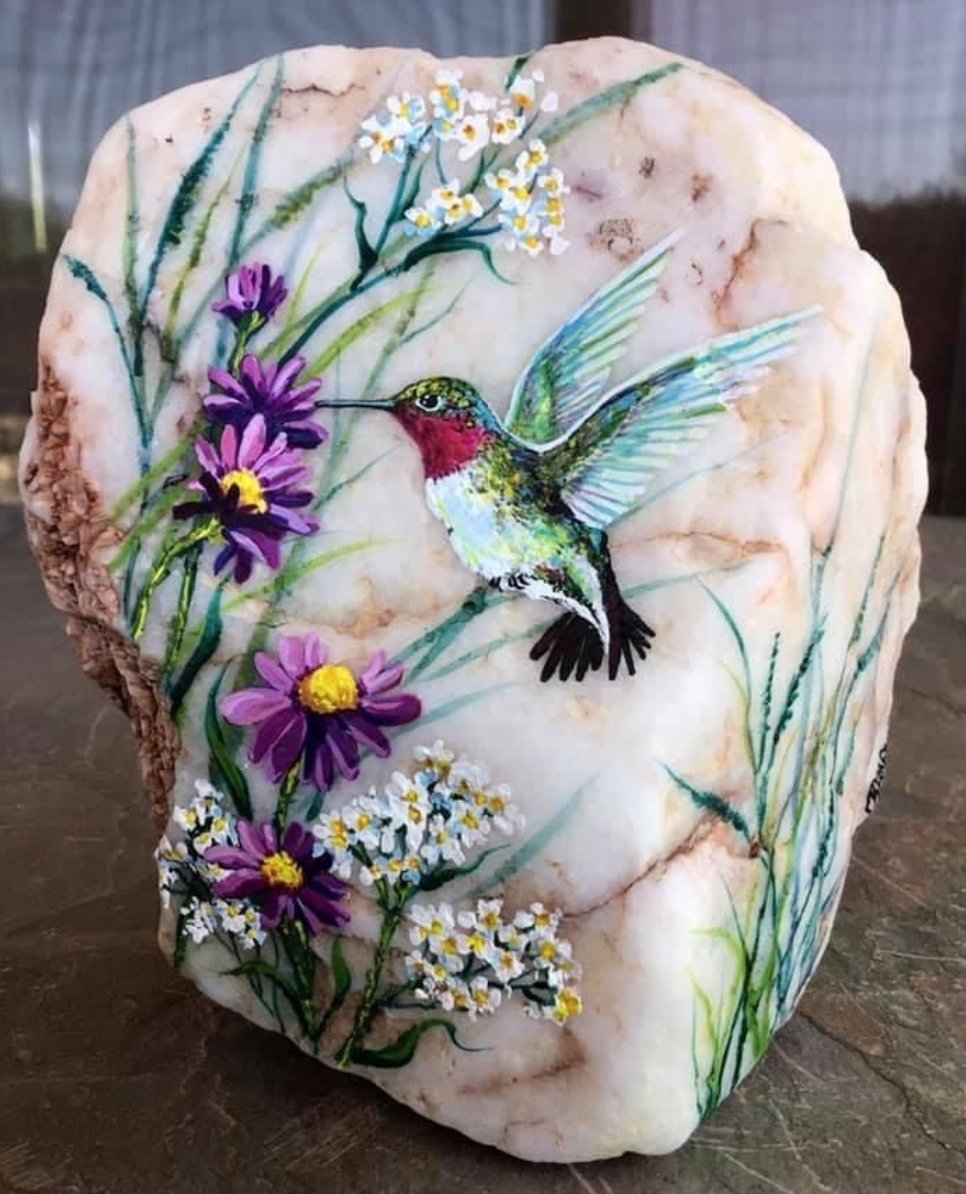 Beautiful a decorated marble 🥀🌱🌻