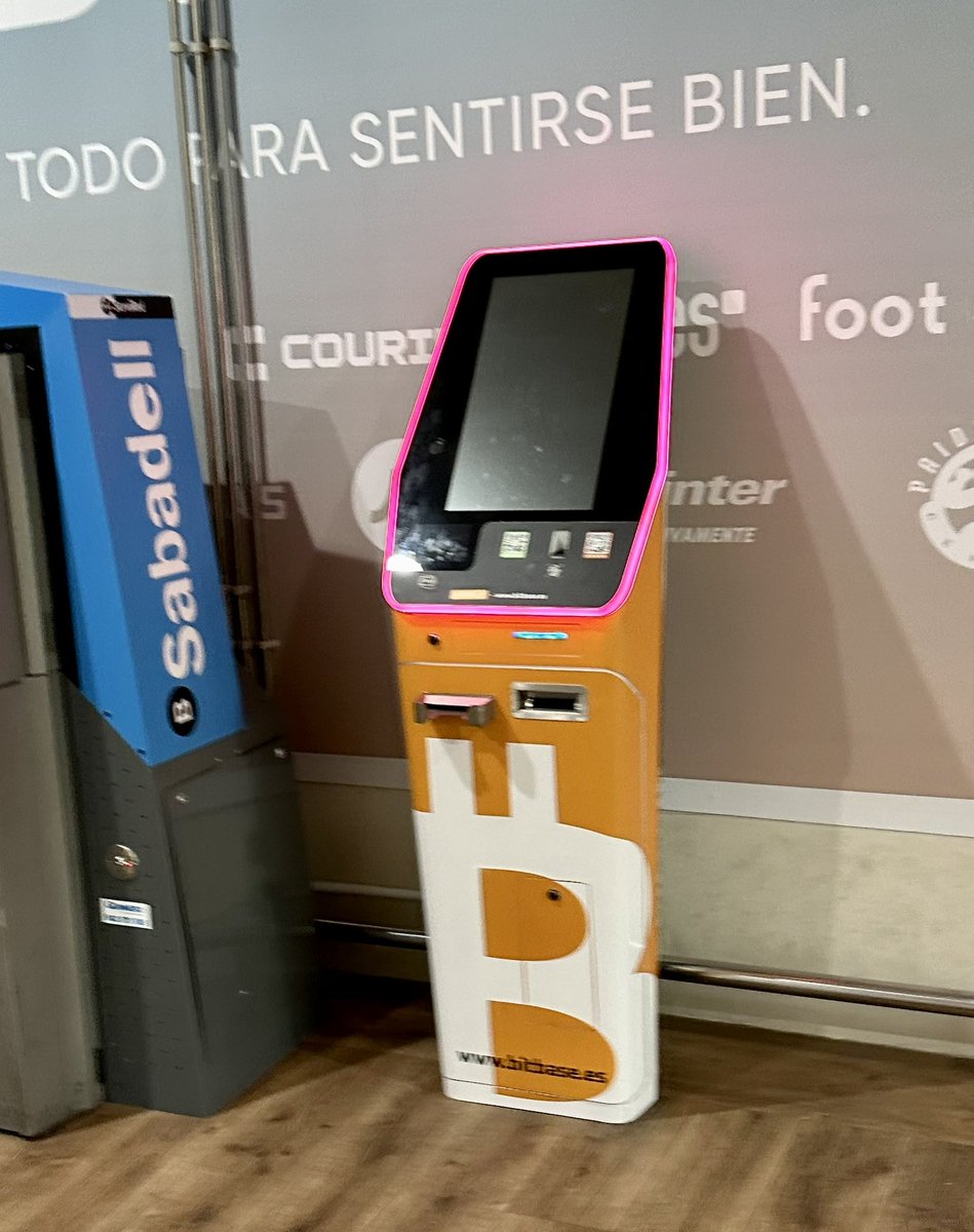 FrankBitcoin21's tweet image. Bitcoin ATM spotted in Valencia, Spain

#Bitcoin #bitbase #BTC