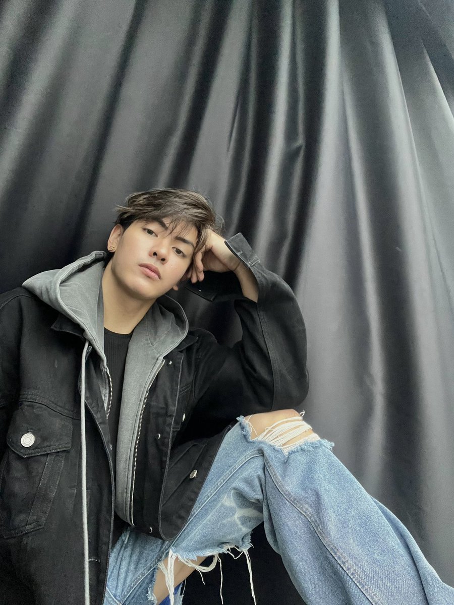 ChenRcj's tweet photo. 🖤 https://t.co/W58YsPYnfz