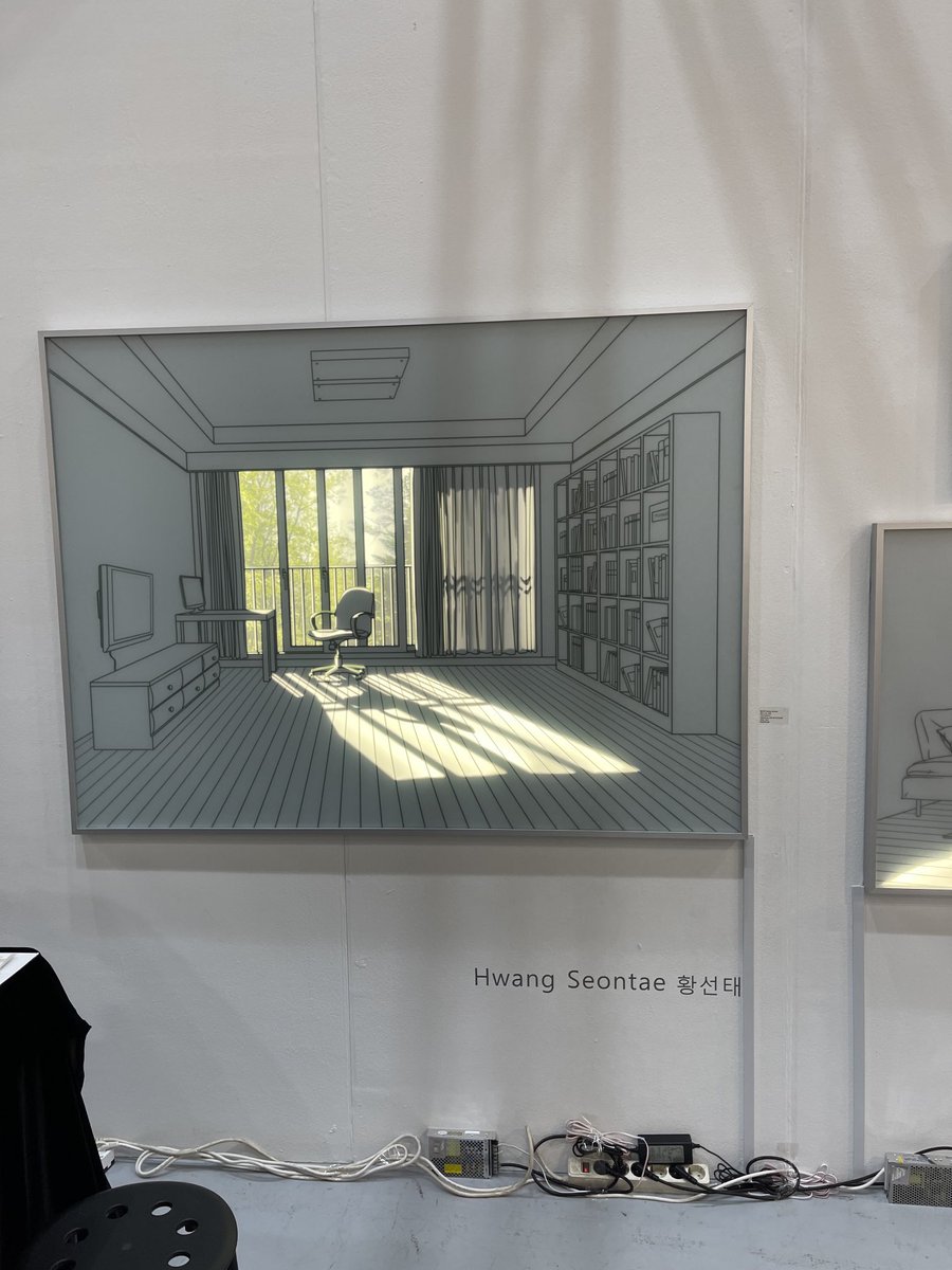 엄연히 한 작가님의 예술품입니다.. 황선태 작가님 중국 전시 후 짭이 많이 생겼다고 하니.. 관심을 가져주세요