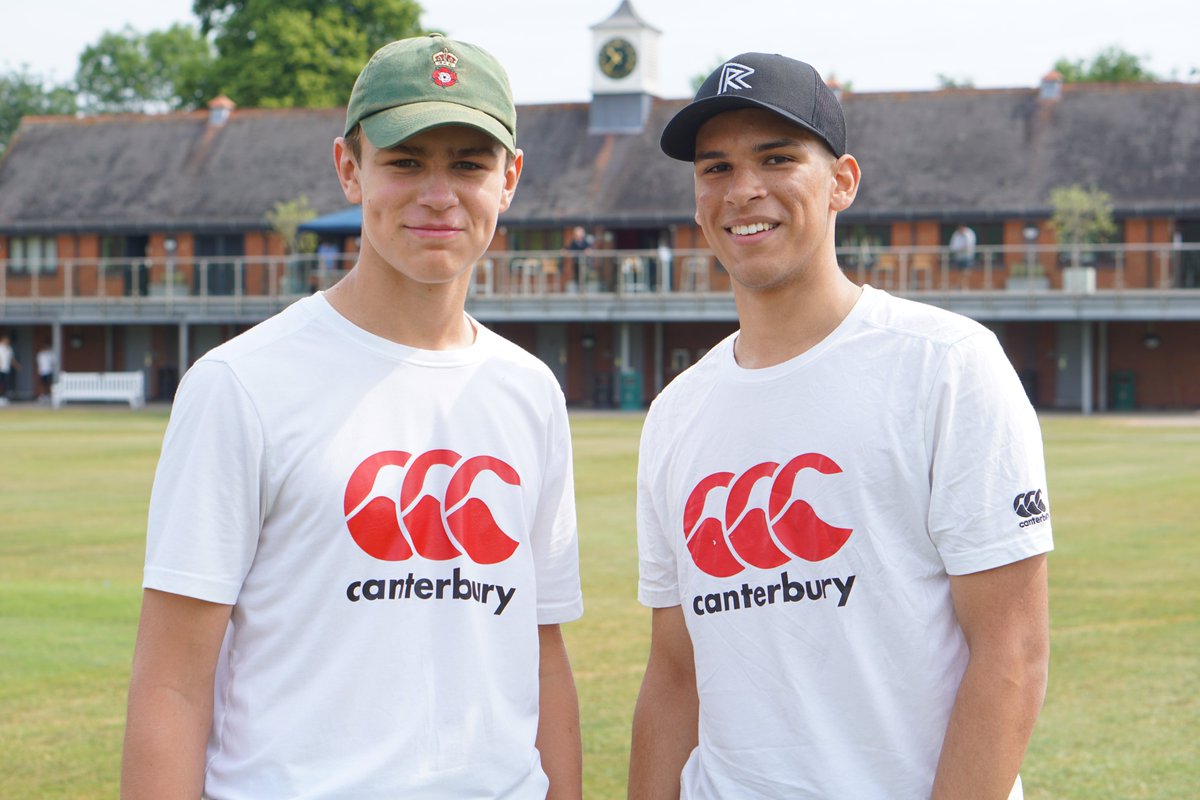#RGSCricket Final preparations under way at Bradstone Brook for today's 1st XI fixture against <a href="/SportStPauls/">St Paul’s Sport</a> as Tom welcomes the opposition captain <a href="/RGSGPE/">RGS Sport and PE</a> <a href="/RGSGCricket/">RGSG Cricket</a>