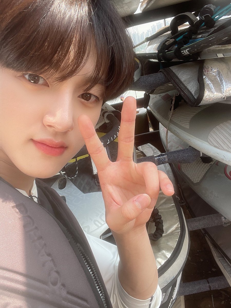 lordbongjae's tweet photo. HAY BONGJAE THANK U FOR COMING THRU HOPEFULLY SOON I’LL HEAR YOUR VOICE OR MAYBE GET A CONTENT OF YOU IN GOLCHA’S ACCOUNT AGAIN OR MAYBE WITH THE OTHER MEMBERS WHO DONT HAVE RECENT CONTENTS TOO…COZ UHM IDK 6th MONTH OF THE YEAR DI KO PA RIN ALAM BALAK NG PRECIOUS COMPANY SA INYO https://t.co/qBax1Ynezs