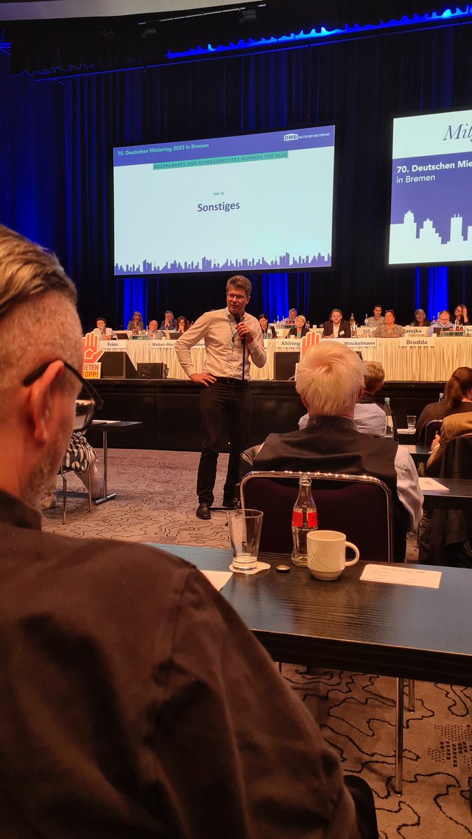 matzi1977's tweet photo. Impressionen von Mietertag in Bremen @rolfbosse @dmb #mietertag2023 #mieterbund #mieterverein #mietenpolitik https://t.co/hX8WpqDphA