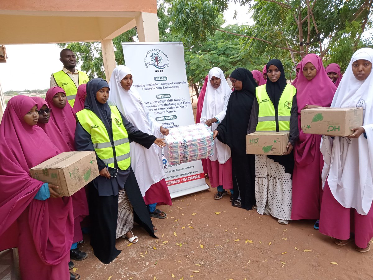 k_iuesa's tweet photo. Through the initiative, we were able to donate sanitary towels to the school, received by the principal and senior teachers. The County Commissioner's office, NEMA, KFS, ASDEF and NEYD graced the occasion to celebrate the global event.
#WDCDD https://t.co/vrEK7T90wl