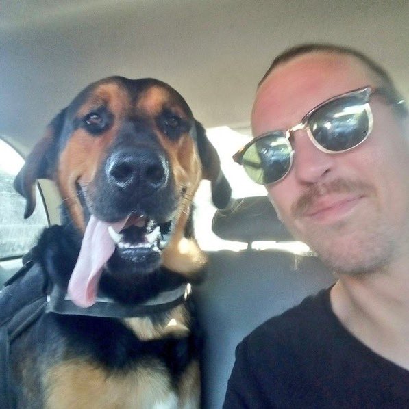 🖤 J’ai le cœur lourd à vous annoncer une bien trop triste nouvelle. Convoquez s’il vous plaît vos plus belles pensées pour Justin (<a href="/MeanerNMeatier/">Ultra Papa</a> <a href="/JustinDFreeman/">Justin Daniel Freeman</a>) qui est décédé cette nuit après n’avoir plus trouvé l’énergie de combattre.