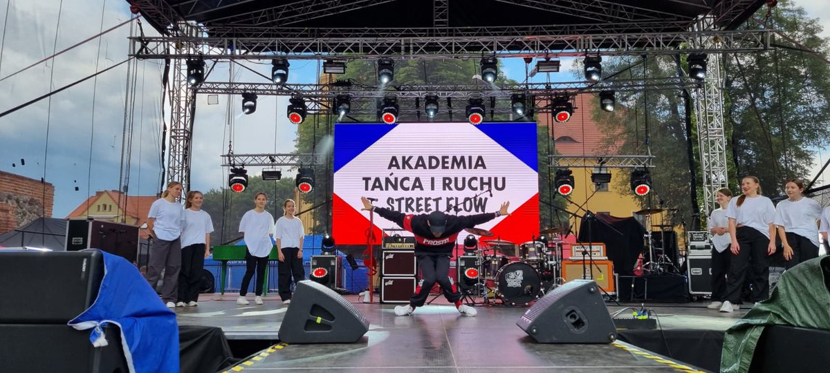 KlukaDamian's tweet image. Show Time 🔥💪🤙🤸‍♂️
#bboy #streetflow #streetdance #showcase #goodvibes #zawszespoko