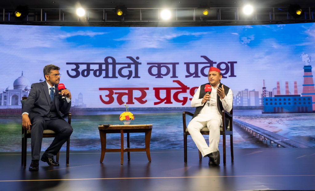 yadavakhilesh's tweet image. आज लखनऊ में NDTV के कार्यक्रम में। 

2024 में PDA (पिछड़े, दलित, अल्पसंख्यक) गठजोड़ NDA को हराएगा। 

#अस्सी_हराओ_भाजपा_हटाओ