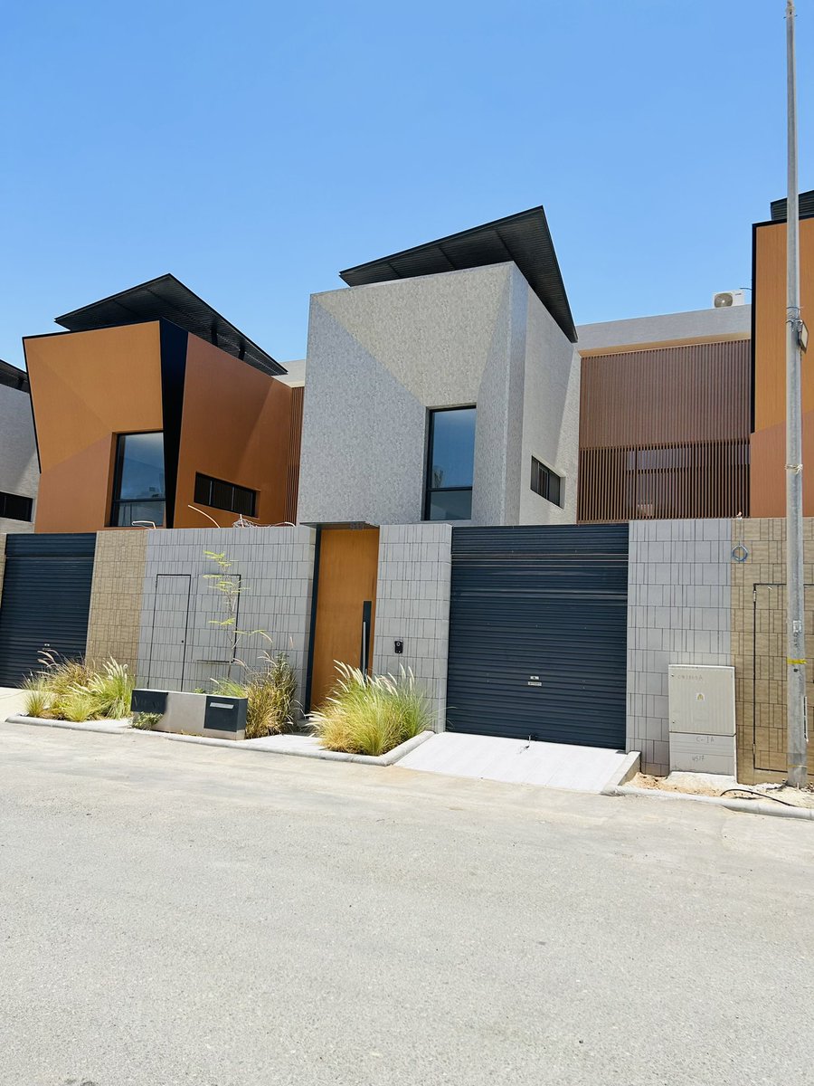 ALSA10's tweet image. مشاريع فيو بوينت لمسة معمارية ابداعية في ابحر الشمالية يتشرف مكتب السا للاستشارات الهندسية بالاشراف على تنفيذها