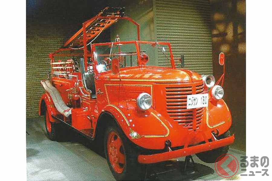 「迫力の「レア消防車」大集結 100年前のクラシックモデルから最新多機能モデルまで」|ZAR167000のイラスト