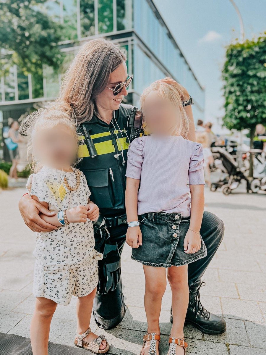 WA_ZwolleWest's tweet photo. Ondertussen bij de #Heldendag #Stadshagen https://t.co/n70JGUSwiU