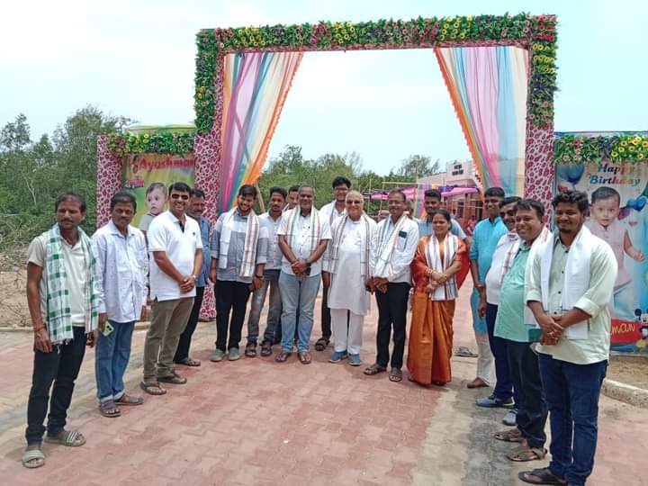 Odisha Mo Parivar-JIBAN BINDU Blood donation camp organised at Sri Bateswar temple on the occasion of birthday of Ayushman.