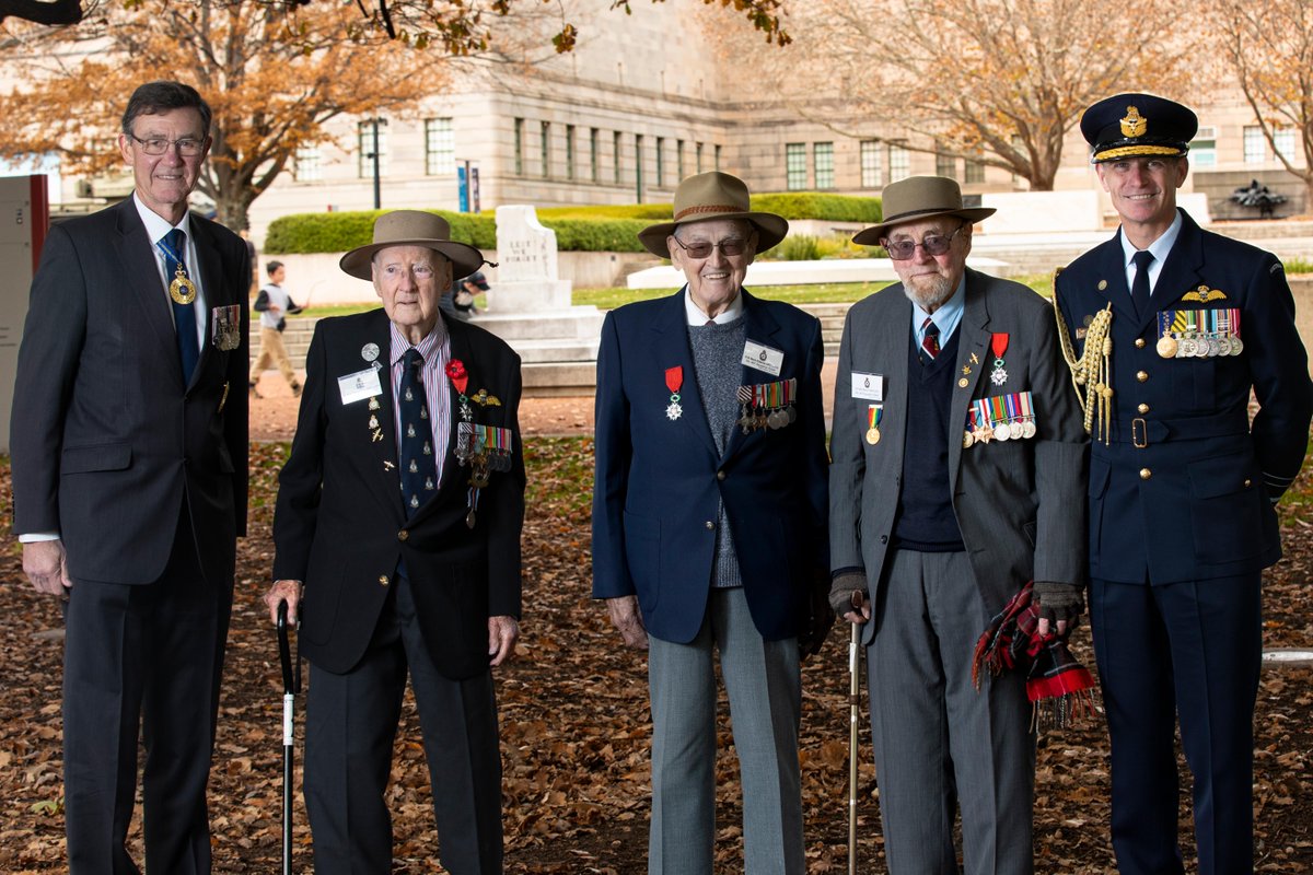 The service and sacrifice of #AusAirForce personnel who served in Royal Air Force Bomber Command in WW2 – as part of RAAF or Commonwealth squadrons – was commemorated at the Australian War Memorial recently. ❤️

📖 bit.ly/3oXhaUF #YourADF @AWMemorial
