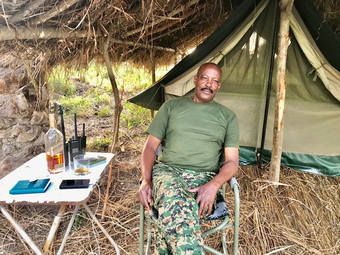 KakwenzaRukira's tweet photo. The UPDF criminals went to DRC to fight against ‘rebels’ with bottles of whiskey 😂😂. https://t.co/0qUYvRb1UJ