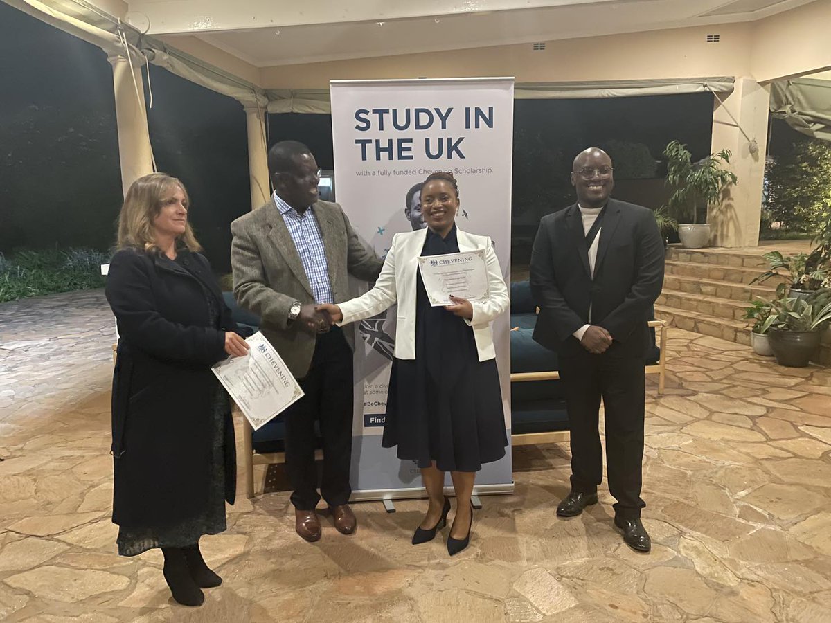 CheveningAlumniZW tweet media