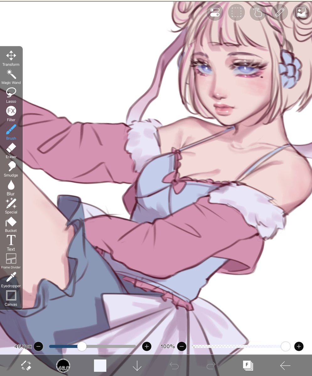 wormbreado's tweet image. Working on a commission sheet yay 👾