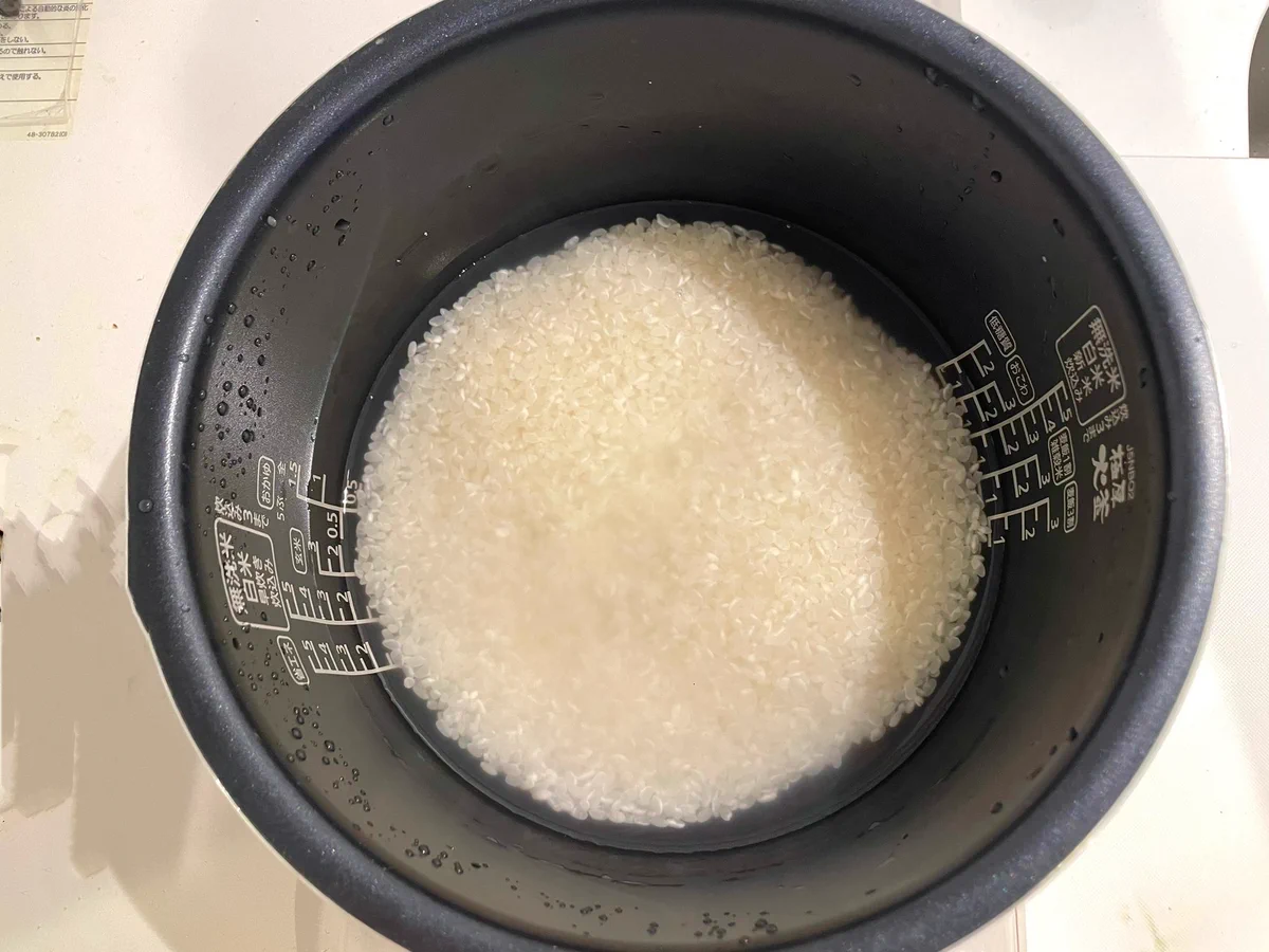 炊飯器で簡単調理！めちゃくちゃ美味い絶品ピラフの作り方がめちゃくちゃ簡単すぎる！
