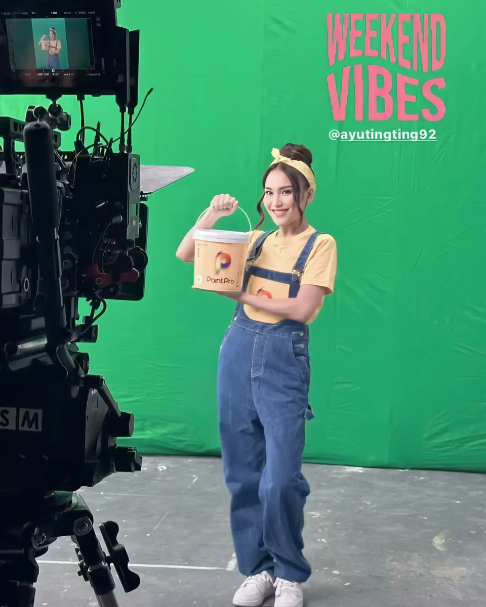 기다리세요 여러분🎬😜