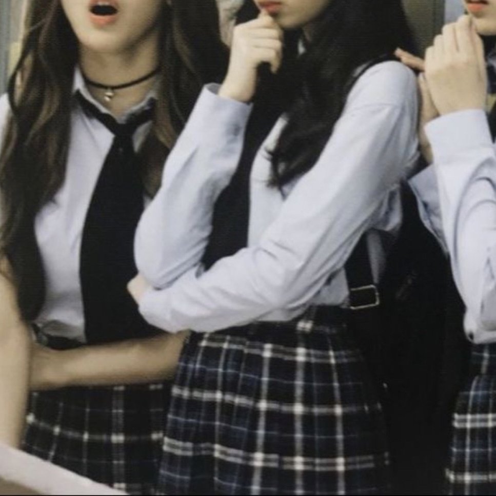 kthpaIetss's tweet image. ⌕ : #studytwt | #studytwtbr | #ldstwt | #loatwt

 ㅤ ⎯⎯ㅤ𝓛𝗈𝗇𝖽𝗋ᧉ𝗌ㅤ﹙𝒇.﹚ㅤ  𝟣𝟪𝟩𝟨

ര  ׁ  ۪ ﹗Evellyn, she|her, 18y
ര  ׁ  ۪ ﹗languages: 🇧🇷🇰🇷🇺🇸 
ര  ׁ  ۪ ﹗developer front and, writer and artist

 ര  ׁ  ۪ ﹗astronomy, history, music, art, R&amp;amp;B and bts

♡/↺ = mutuals