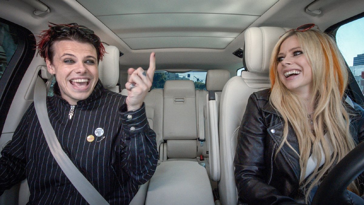 'Carpool Karaoke: The Series' that Avril Lavigne driving with Yungblud, will release in just one week at June 23 on Apple TV+.

🔗 預告影片：
youtu.be/B7EQgJ-EHw8

#avrillavigne #avrillavigne_tw #艾薇兒 
#yungblud #carpoolkaraoke #appletvplus