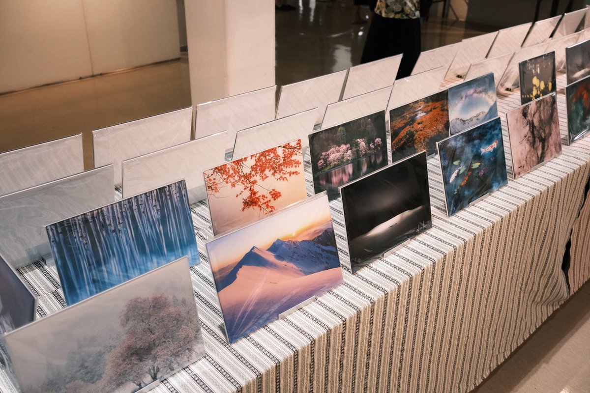 vivafukuromen's tweet photo. 『ポーランド』
HIRO師匠のポーランド凱旋写真展「POLAND」
6月25日（日）まで。米子丸京庵
アクリルでパッケージされた写真の販売もあり、1枚買って飾ってます。
写真って本当にいいもんですね。
#廣池昌弘
#廣池昌弘凱旋写真展
#b0サイズ
#丸京庵
#ポーランド
#poland
#Jupiter4 #それはRoland https://t.co/umN4D4cfe6
