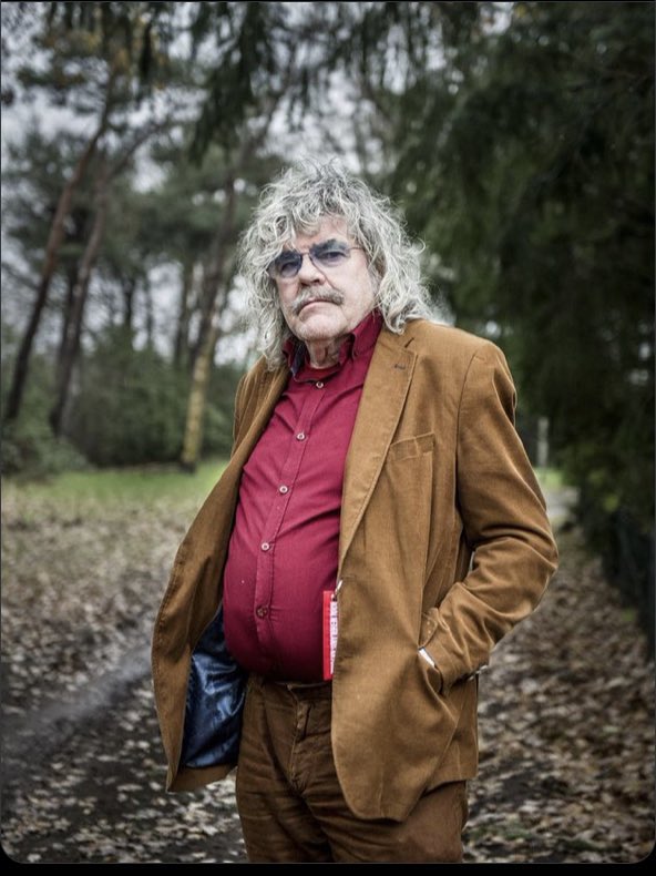 ruud_1111's tweet image. Zie hier, het intellect van links politiek Nederland. Het brein, de slimmerik, de hoop in bange dagen #BennieJolink 🤡