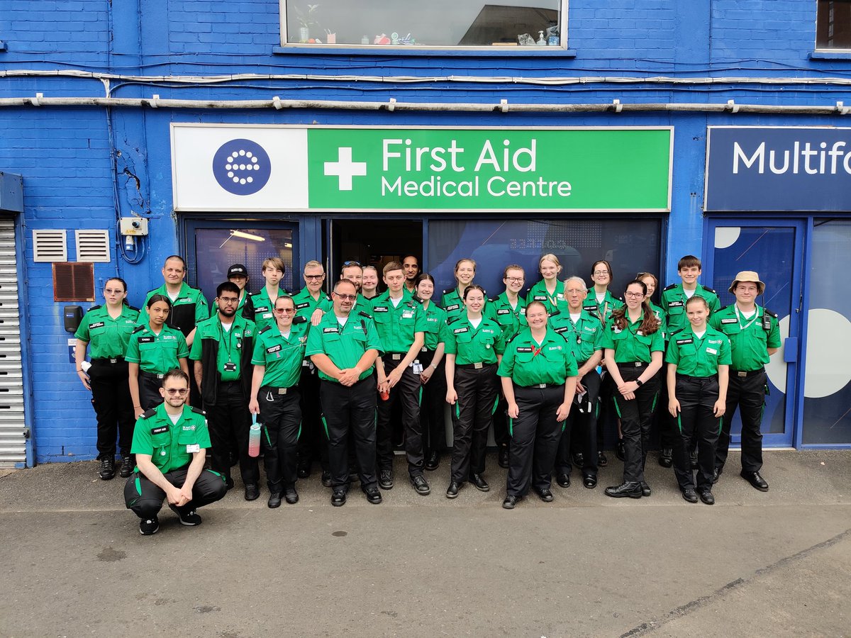 Full house today on day 2 of #Ashes2023! Great to once again be leading such a stellar group of <a href="/SJAWMids/">SJA West Midlands District</a> volunteers 💚🏏 #mysjaday <a href="/stjohnambulance/">St John Ambulance England</a> <a href="/SJA_WMR_Events/">SJA West Midlands Region Events</a>
