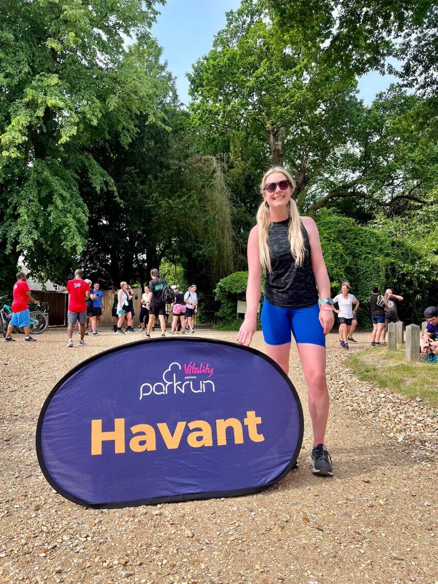 BlondeLilmo's tweet photo. Saturday morning at it’s best 🌞

Completed @parkrunuk no. 2️⃣6️⃣2️⃣/unique venue no. 1️⃣3️⃣4️⃣ at @Havantparkrun today. Stunning country park and it was great to join in the 11th anniversary celebrations 🥳

#loveparkrun #ukrunchat https://t.co/6LZ72gvZsE