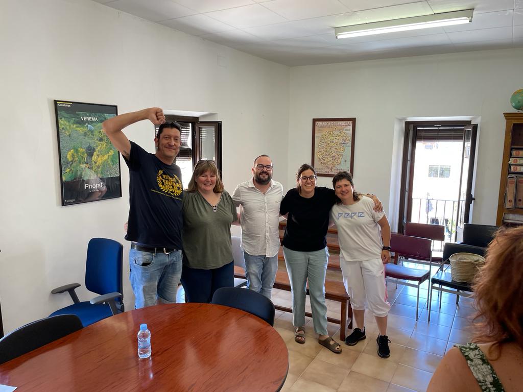 Avui hem celebrat el ple de constitució de l'Ajuntament dels #Guiamets 
Us deixem unes imatges de l'acte, amb l'equip entrant i l'equip sortint.
Visca els Guiamets!