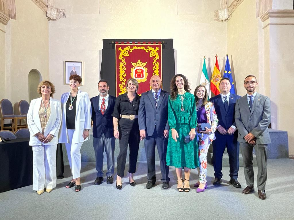 👉🏼 Hoy han jurado sus cargos nuestros compañeros y compañeras, en el Pleno de Investidura celebrado en el convento de Santo Domingo. Enhorabuena a tod@s.

#GrupoMunicipalSocialista
#Ronda