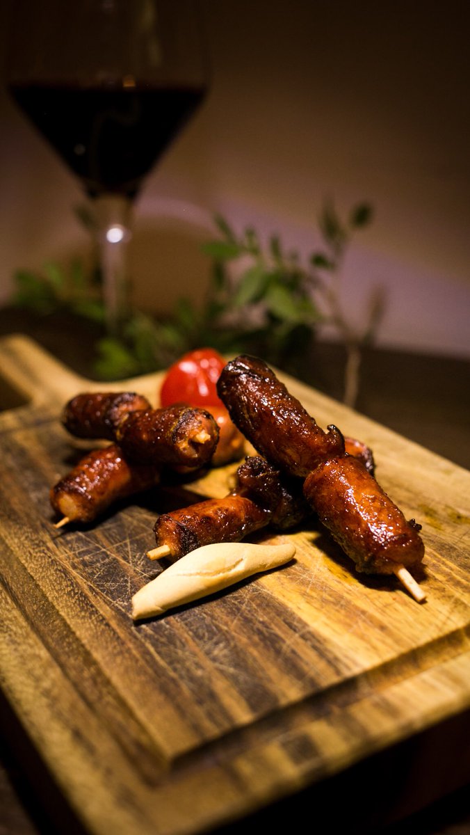 Tapas time!
#tapas #chorizo #wine #vino #spanish #spain #richmonduponthamesuk #richmond #surrey #foodies #weekend #yumyum
