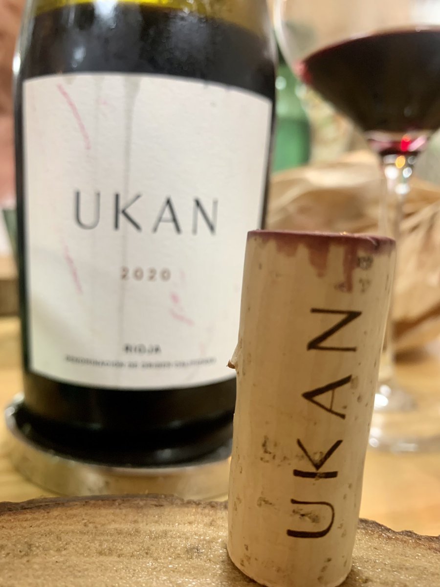BGraLau's tweet photo. Vinazo de @koldoeguren donde mi amigo Aitor en el #SVGAR #Km0 https://t.co/TU4qpL2kCr