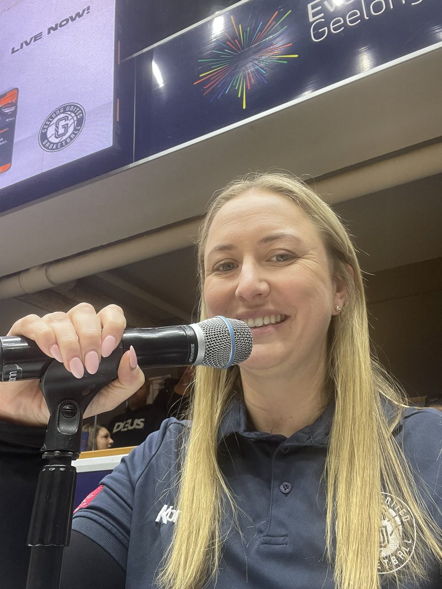 Beth Davis tweet media