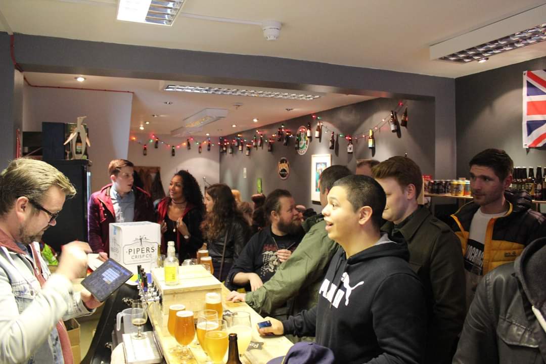 Can you believe it was six years on Wednesday since we moved to "new" BottleCraft from the original place?

Still miss those bottle lights...

Open 1pm-11pm for pints and memberberries.