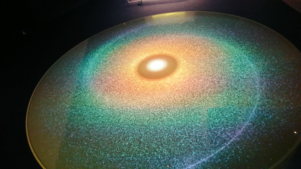 ヨシタケシンスケ展がやってる福岡市科学館。もちろん常設展も行って来ましたよ！いやあああああおもしろかったああああああ(大興奮)私の中の子ども心が大暴れして、子どもみたいにはしゃいで遊んじゃった！ https://t.co/NcTJI0CNew