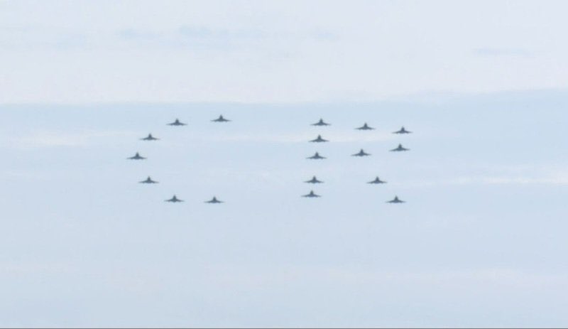 Great #flypast but the tribute to Cristiano Ronaldo ruined it #TroopingtheColour #kingsbirthdayflypast