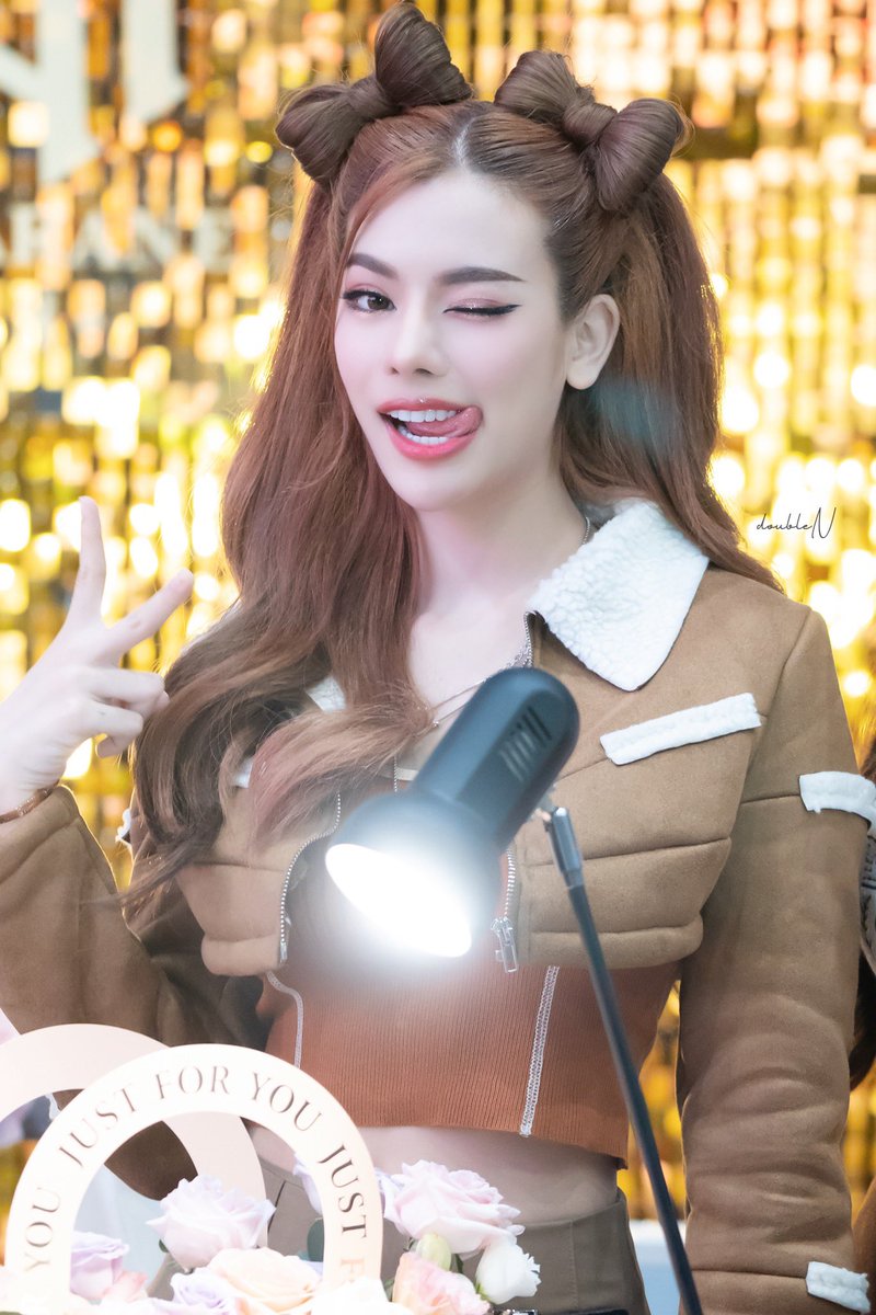 doublen_uur's tweet photo. ตื่นเต้นน จะได้ฟังพี่ไผ่ร้องเพลงแน้ววว
#แน็กหลิว #ไผ่หลิวกมลวลัย @Pailiuuur18 https://t.co/Lcr4Fhzj8k