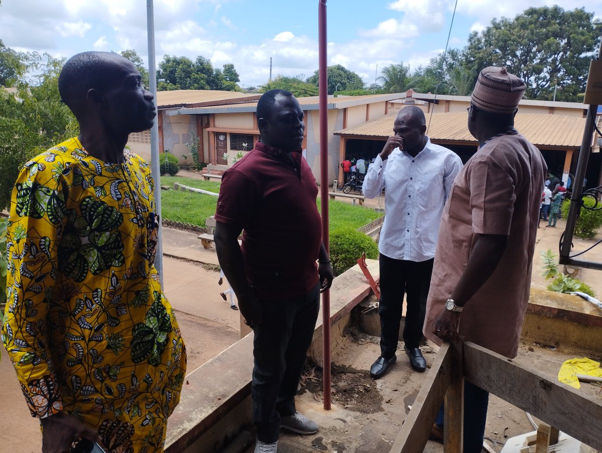 Projet #MEDIA_B lutte contre l'extrémisme violent.
la coordination de Média B était dans les locaux de UP FM en compagnie des responsables de la #FeRCAB.
<a href="/gouvbenin/">Gouvernement du Bénin 🇧🇯</a> <a href="/USAIDWestAfrica/">USAID West Africa</a>
<a href="/USEmbassyBenin/">U.S. Embassy Cotonou</a> <a href="/bjlaurenceau/">barbara laurenceau</a>
<a href="/UEMOA_Officiel/">UEMOA_Officiel</a> <a href="/Accescultureafr/">Accès Culture Afrique</a>
<a href="/AFD_France/">Agence Française de #Développement (AFD) 🇫🇷 🇪🇺</a>
#irifou #wasxo #ARK