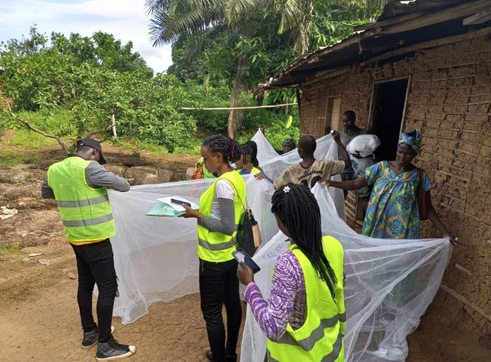 NnamdiJimmy's tweet photo. Ensuring ITNs reach everyone including those living in hard-to-reach communities implies going beyond the resources at our disposal &amp; breaking every odds to ensure that no one is left behind nor no child sleeps without a bed net. @pamcafrica @PMIgov @PMIVectorLink @GlobalFund https://t.co/QOSaIjPjGi
