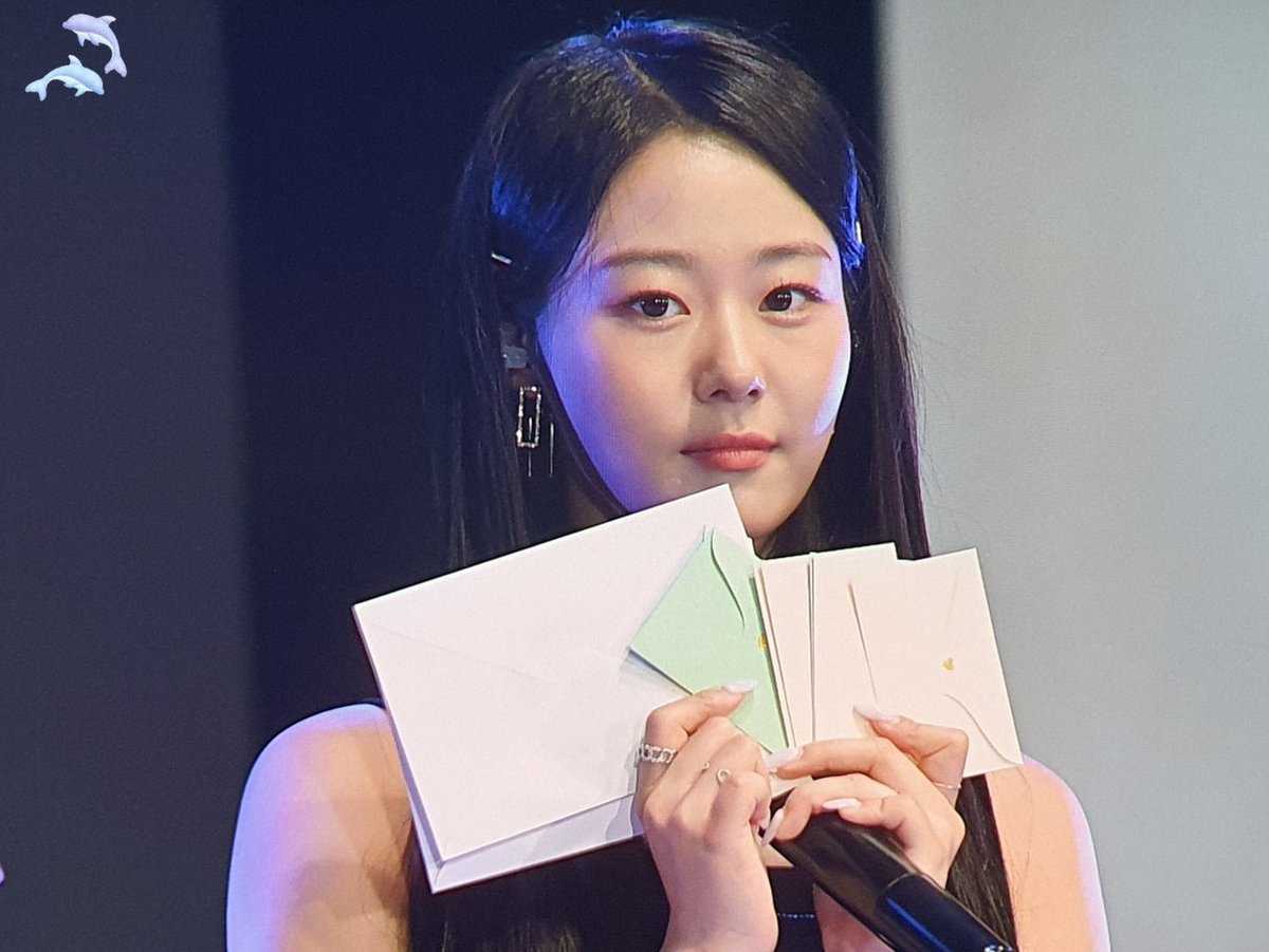 ChaeLo__'s tweet image. 230617 2부 프리뷰

@cherrybullet
#체리블렛 #CherryBullet #박채린 #채린 #CHAERIN