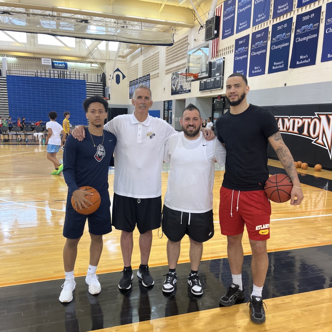 SLUHNSportsMed's tweet photo. Our Youth Basketball Camp, held last week, delivered big time! Skills, drills, pro and NIL athletes, legendary coaches, and tons of fun for our campers! 

Go here for more information on other amazing camps still to come THIS summer:
https://t.co/snDBwrV8ze

@mystlukes https://t.co/Bk9BURCXLs