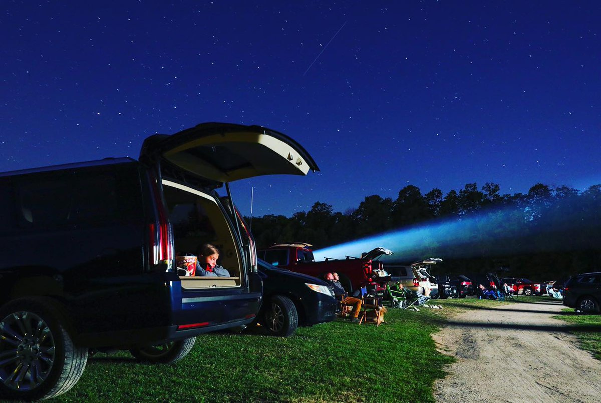 Drive-in movie on a beautiful #DoorCounty night? Say no more, we'll grab the popcorn! 🍿 

📸: IG/@cdannhausenbrun