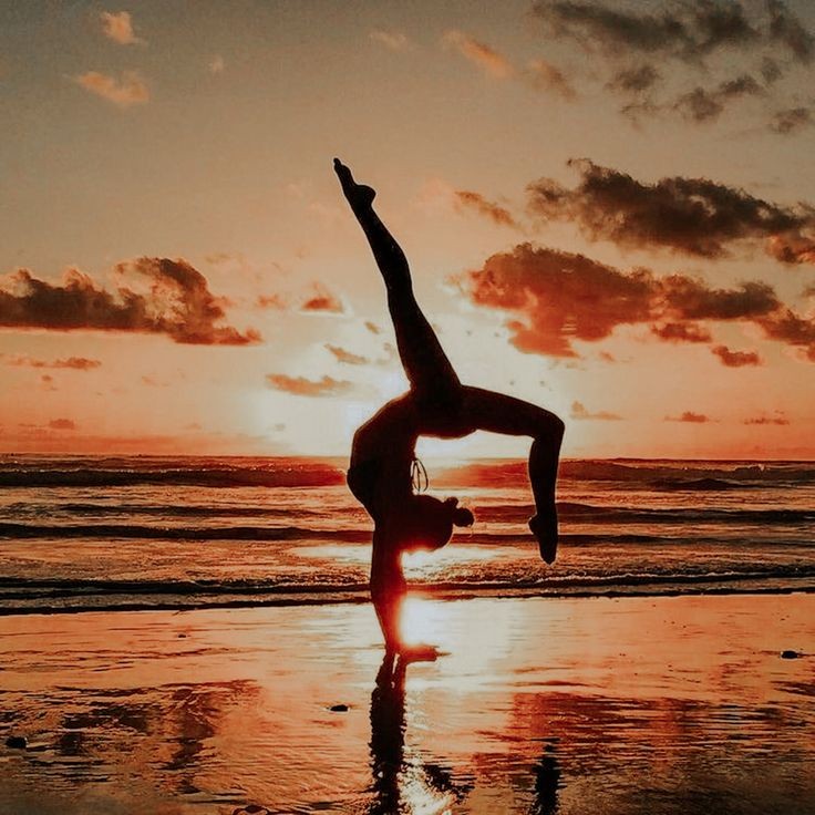 ㅤᅠEstá lesionada, sí. Pero no puede evitar practicar de vez en cuando.