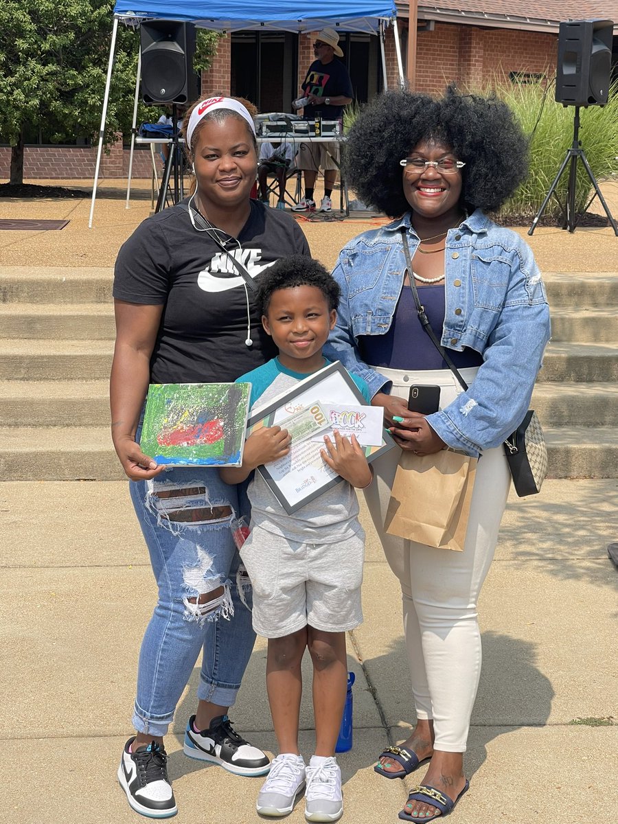 LarimoreSchool's tweet photo. We are so proud that one of Larimore’s 1st graders, Jaylen Bankhead, placed 1st in the Juneteenth Art Contest!!!  WAY TO GO JAYLEN!  Special thanks to Ms. Teague and her class for all of their hard work and leadership. https://t.co/bDOybFmNmG