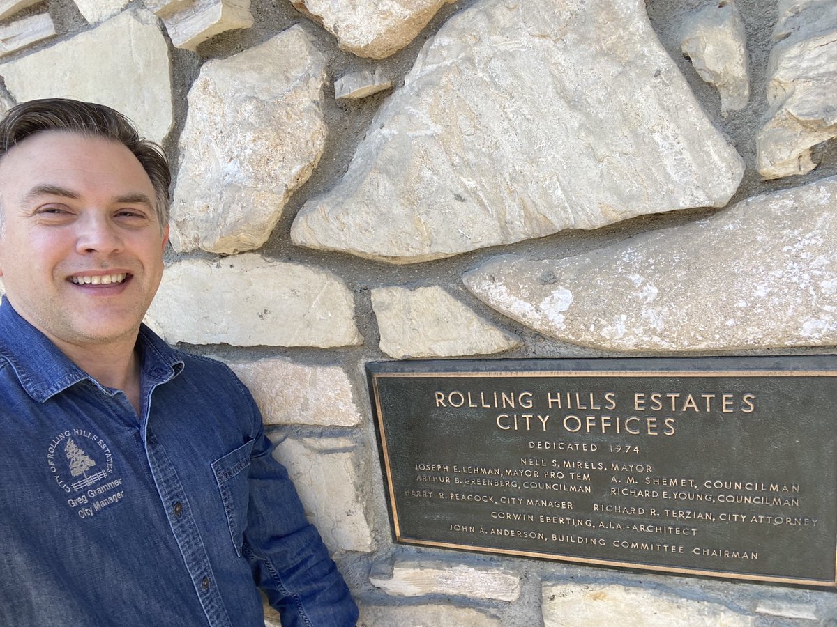 CMofRHE's tweet photo. It’s #DoorsOpenPeninsula Day! I’ll be giving tours of @CityofRHE City Hall today until 3:00 pm. https://t.co/ZqWPInADHO