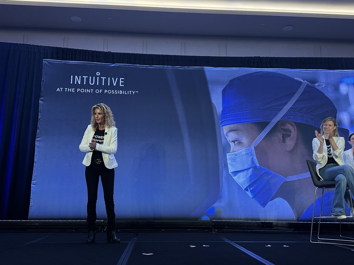 @RossSharona @EmCassidyMD @JanetKukreja Speaking to us this morning on becoming a leader in your market. My take homes - show up, find your courage, figure out what you want and go for it. @IntuitiveSurg #roboticsurgery #womeninsurgery