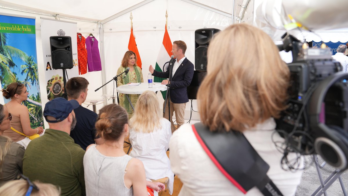 IndiainDenmark's tweet photo. Former Danish Foreign Minister @JeppeKofod and Ambassador @Pooja_Kapur spoke at a session on 'India’s Moment' at the India stall at the people's festival, #Folkemødet, followed by an engaging Q&amp;A session. #GreenStrategicPartnership #IndiaDenmark #dkpol #dkbiz https://t.co/rP1ZrCTvLX