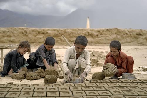 Travail des enfants: 160 millions de filles et garçons concernés dans le monde limportant.fr/infos-monde/3/… #Monde