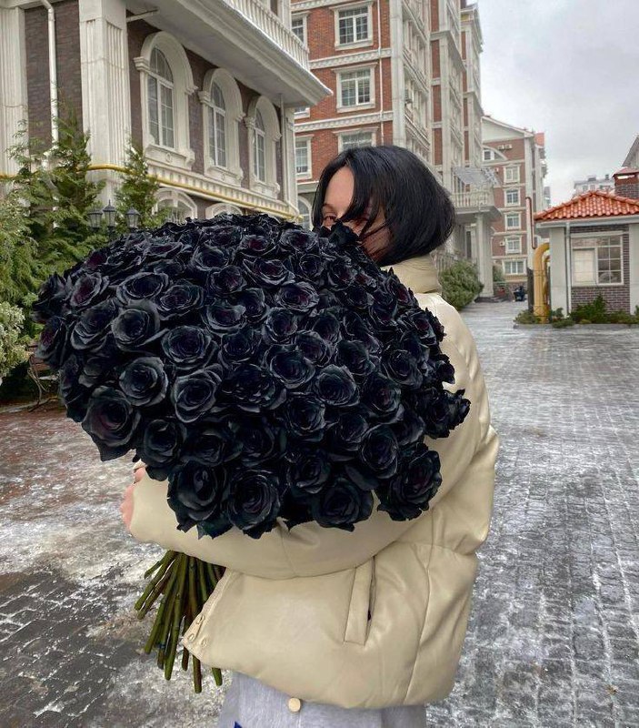 Black flowers 🖤