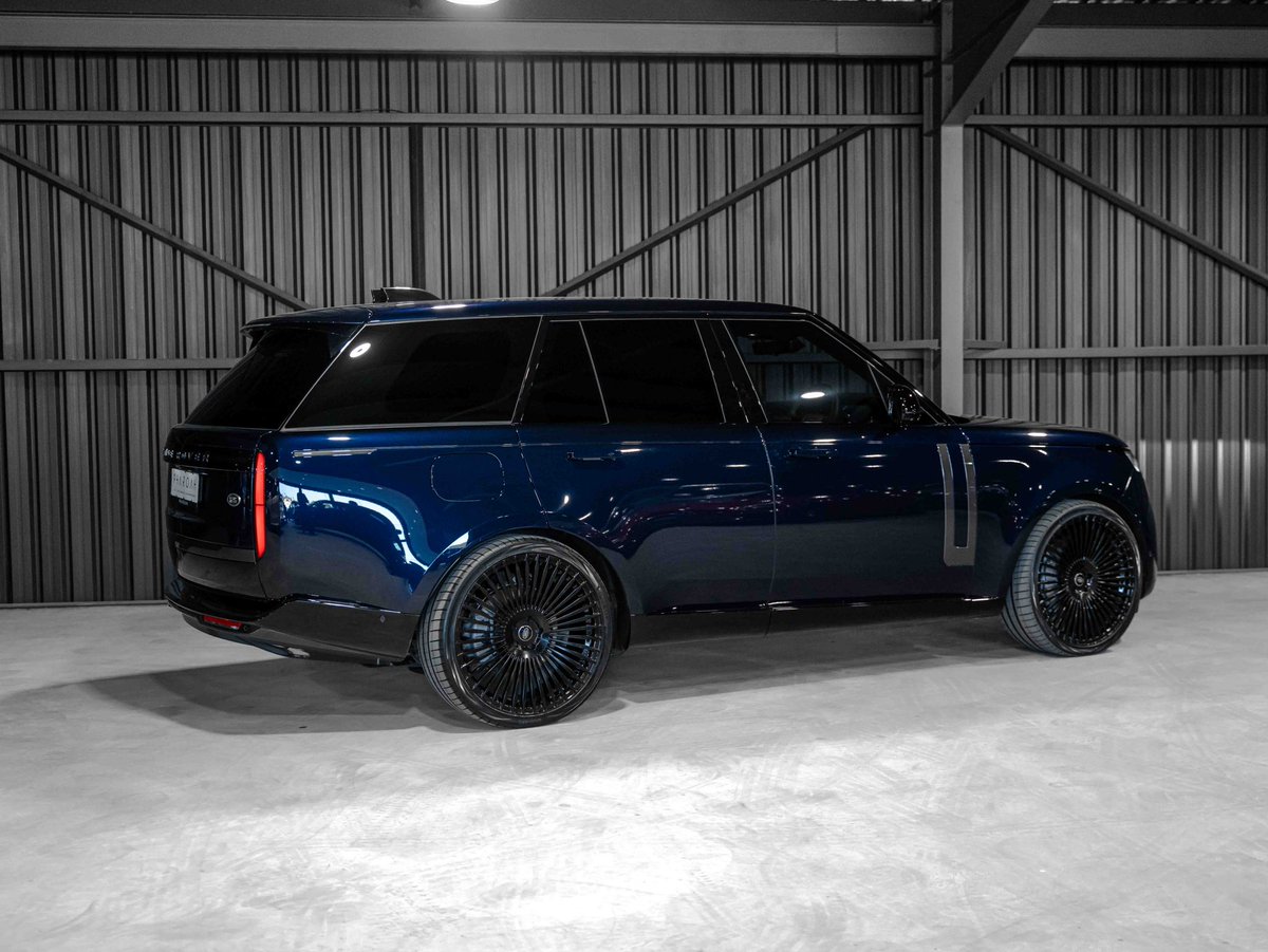 pharoahauto's tweet photo. 2022 Range Rover P530 HSE AG Edition R3,999,000 …Ultimate Luxury awaits… #pharoahauto #originsxpharoah #rangerover #aftermarketwheels #stunning #luxury #class #p530 #rangeroverhse https://t.co/8ZTXLkfQQZ