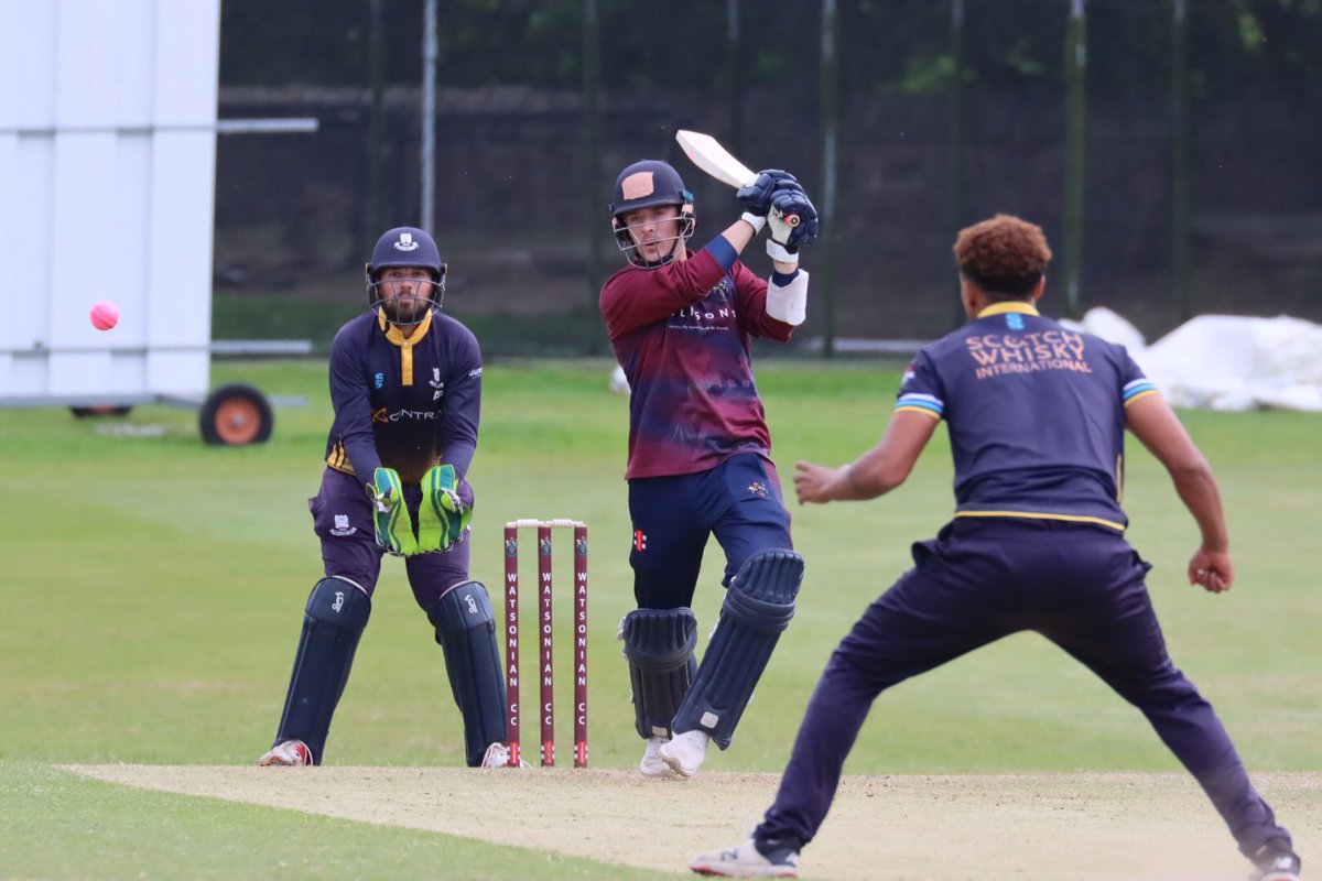 WatsonianCC's tweet photo. Well done to @Jdavidson1510 as he notches up another 50 at Myreside! #BleedMaroon #ChooseCricket #BigHitter https://t.co/6XOjWPAERB